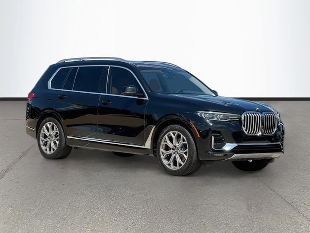 Used 2022 Black BMW xDrive40i image 3