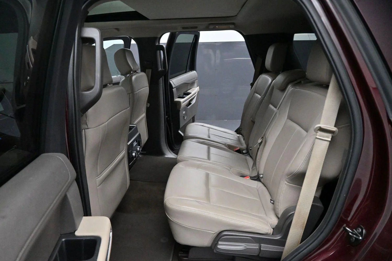 Used 2020 Burgundy Velvet Metallic Tinted Clearcoat Ford XLT image 32