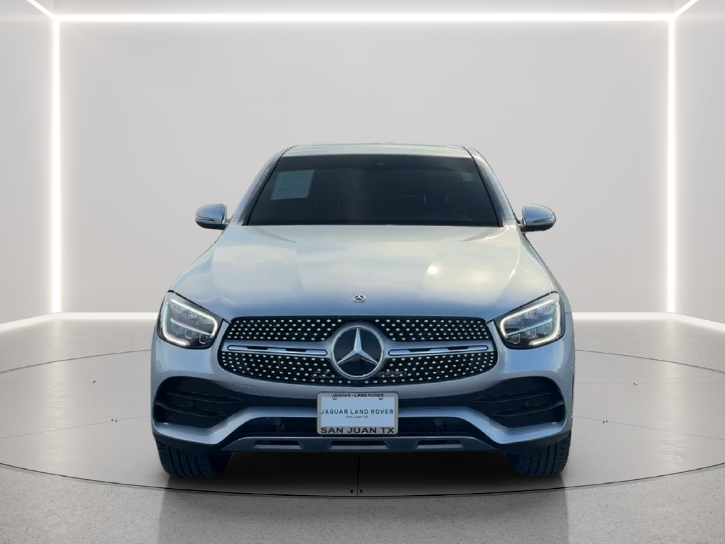 Used 2023  Mercedes-Benz GLC 300 Coupe image 2