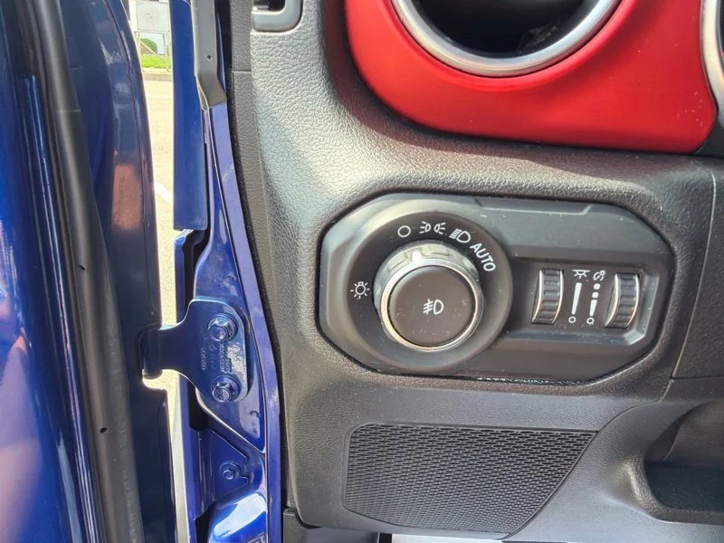 Used 2020 Blue Jeep Unlimited Rubicon image 24