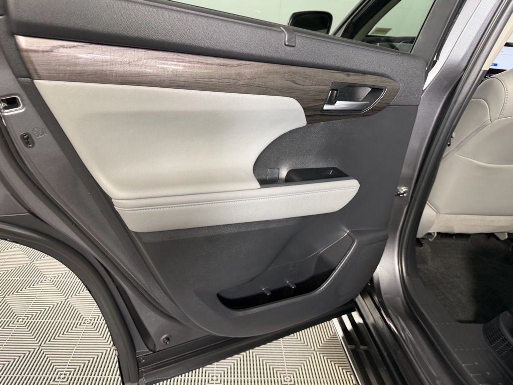 Used 2024 Magnetic Gray Metallic Toyota Platinum image 25