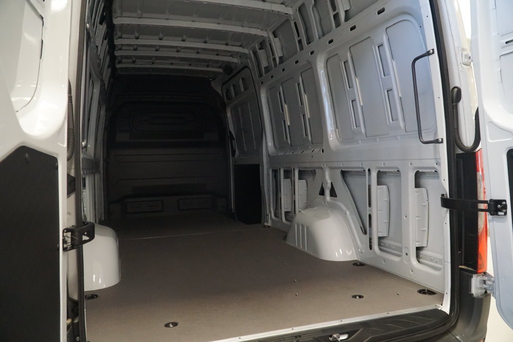 New 2025 Arctic+White Mercedes-Benz Cargo 170 WB image 11
