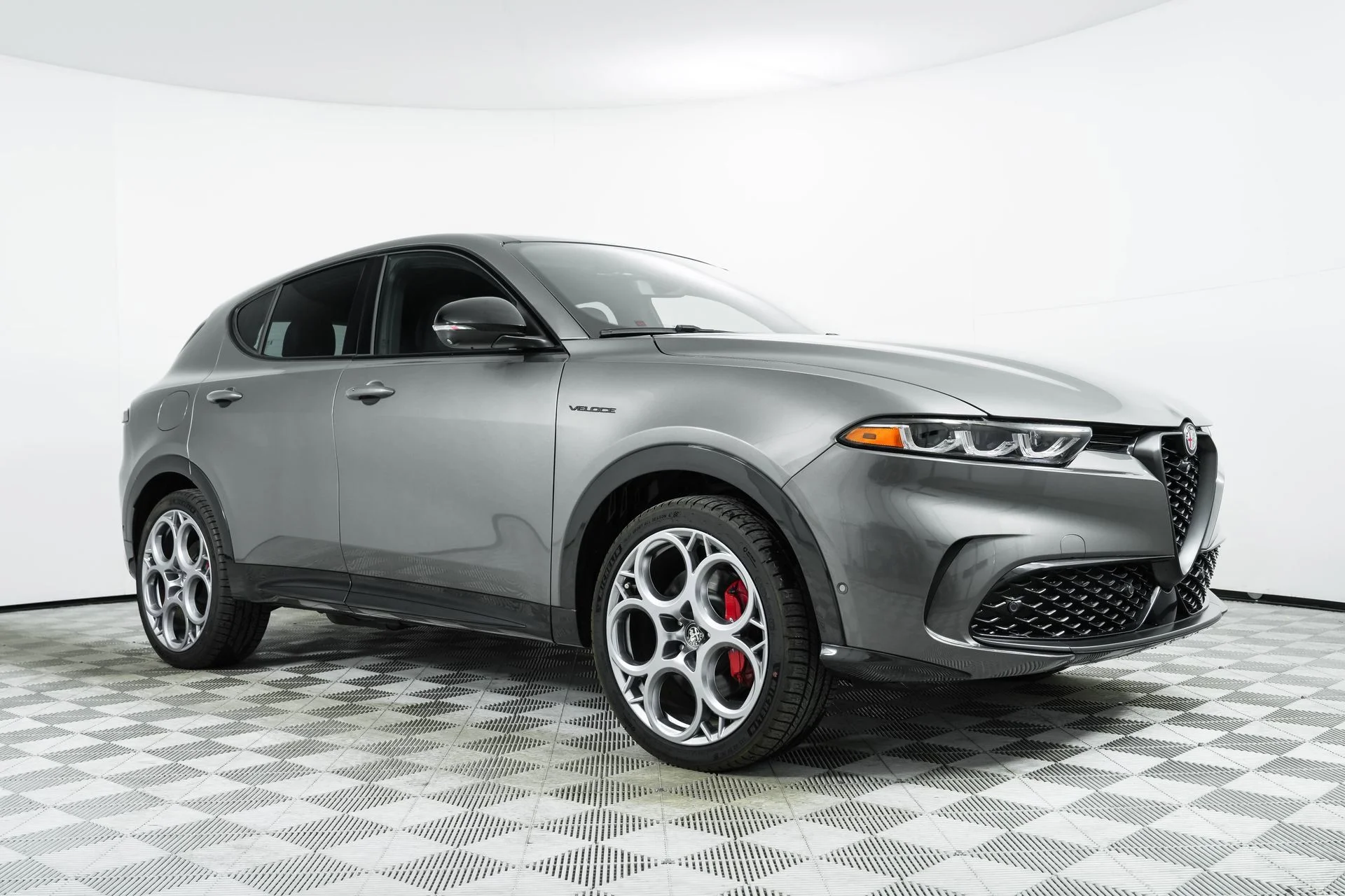 2024 Alfa Romeo Tonale Veloce's photo