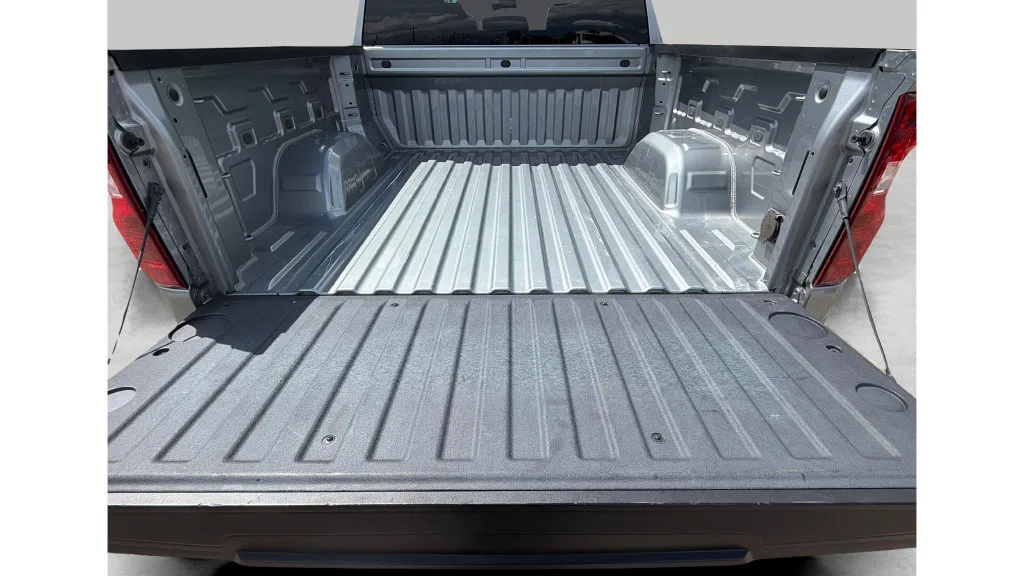 2025 Chevrolet Silverado 1500 Custom - Photo 28