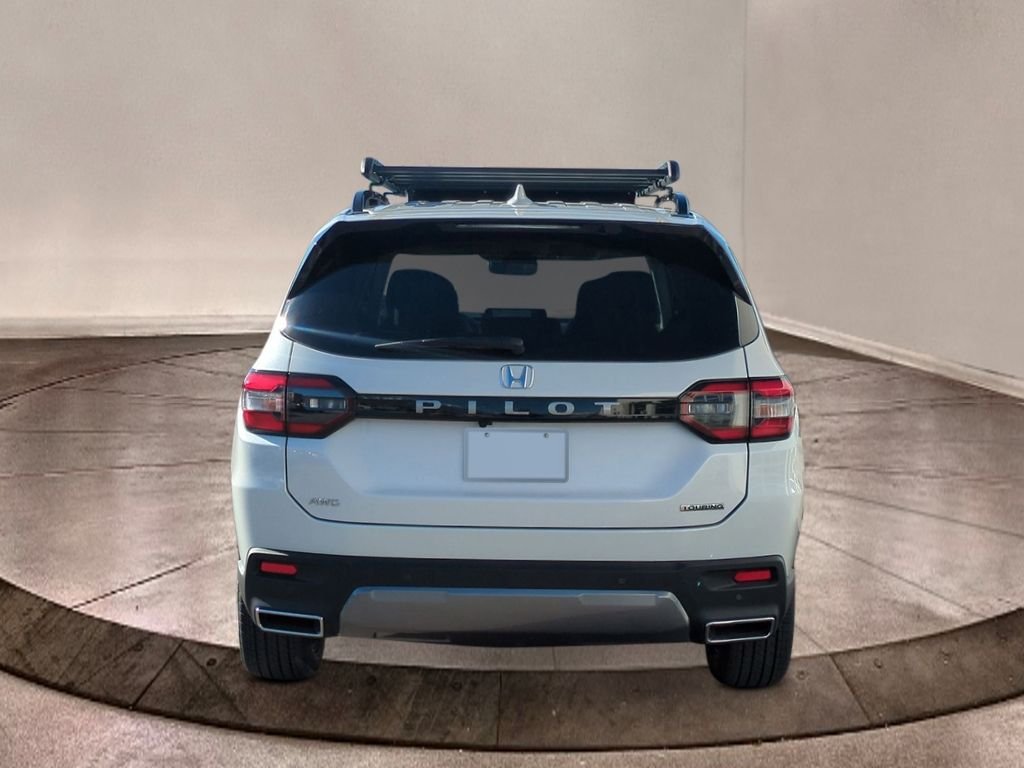 New 2026 Platinum White Pearl Honda Touring image 4