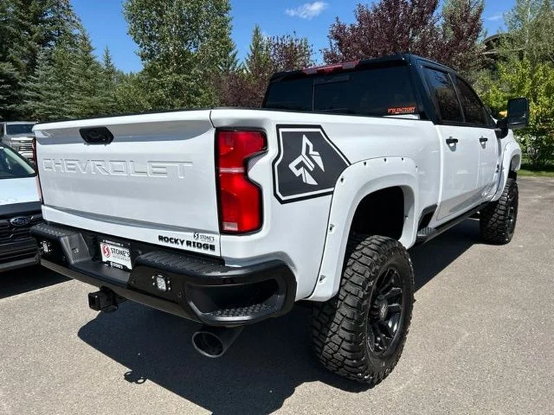 2026 Chevrolet Silverado 2500HD LTZ - Photo 9