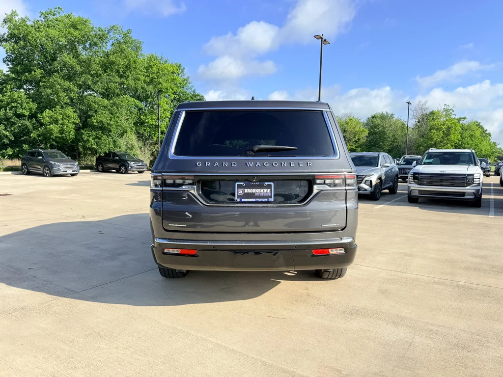 Used 2022 Baltic Gray Metallic Clearcoat Jeep Series II image 7