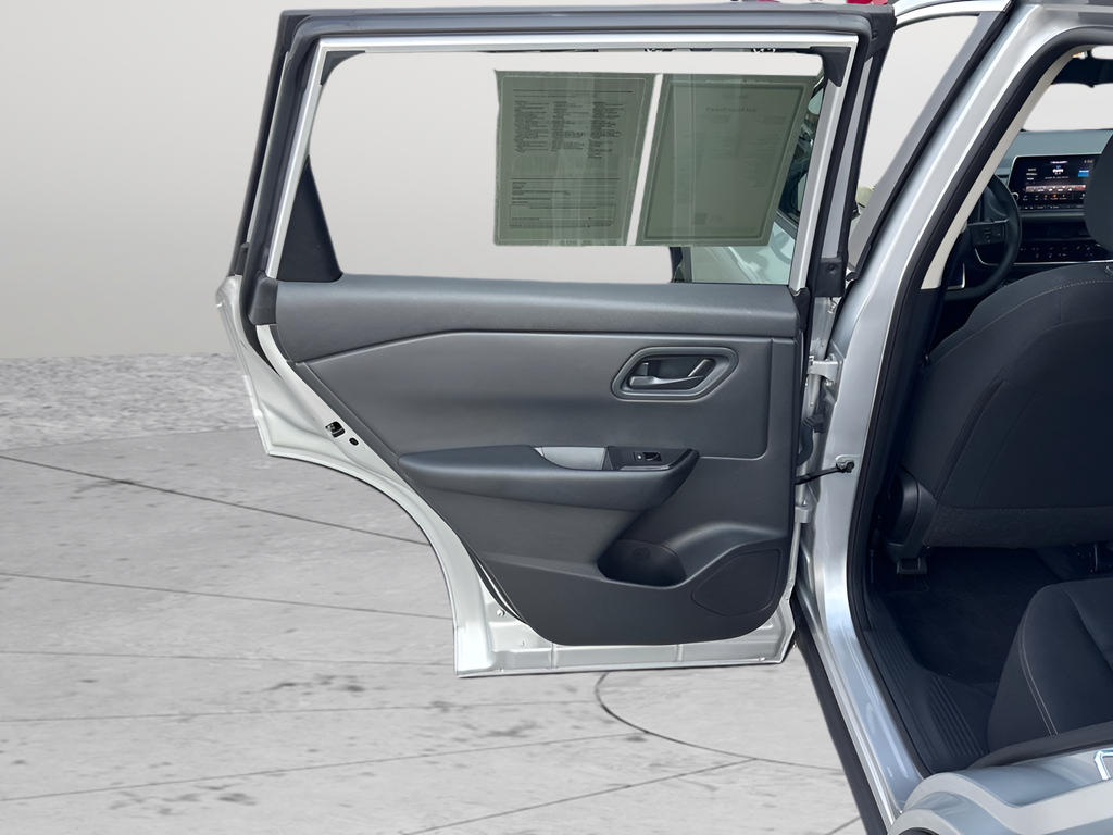 Used 2024 Silver Nissan S image 31