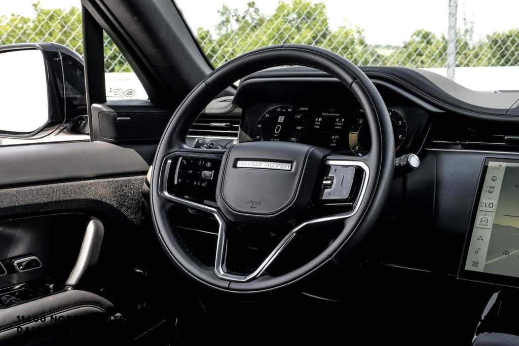 Certified Used 2025 Santorini Black Metallic Land Rover SE image 18