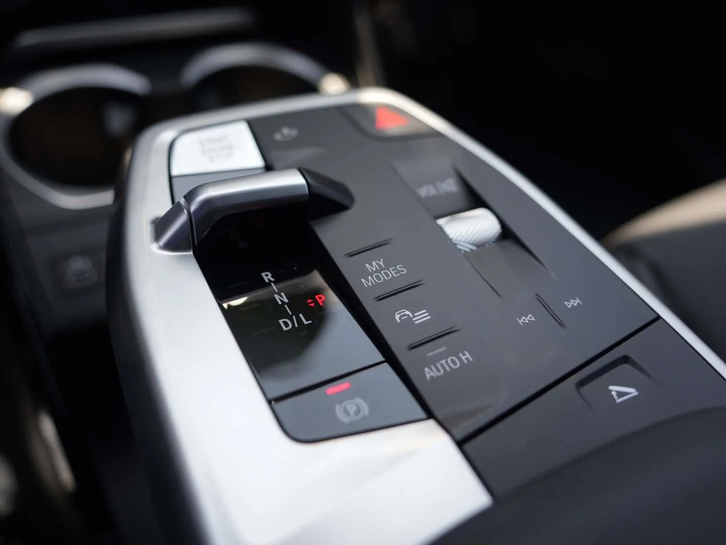 New 2026 Alpine White BMW xDrive28i image 23