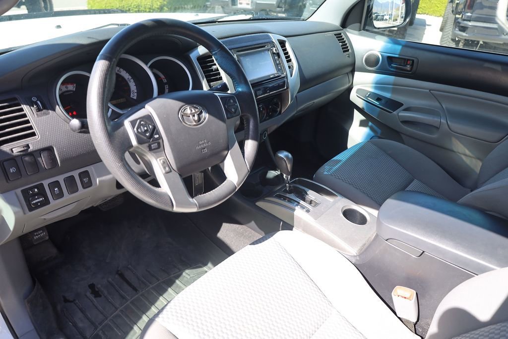 Used 2014 Super White Toyota Base image 12