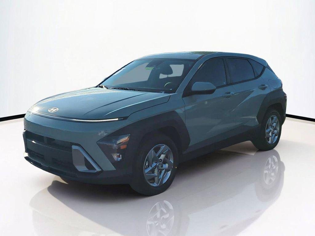 New 2027 Green Hyundai SE FWD image 9