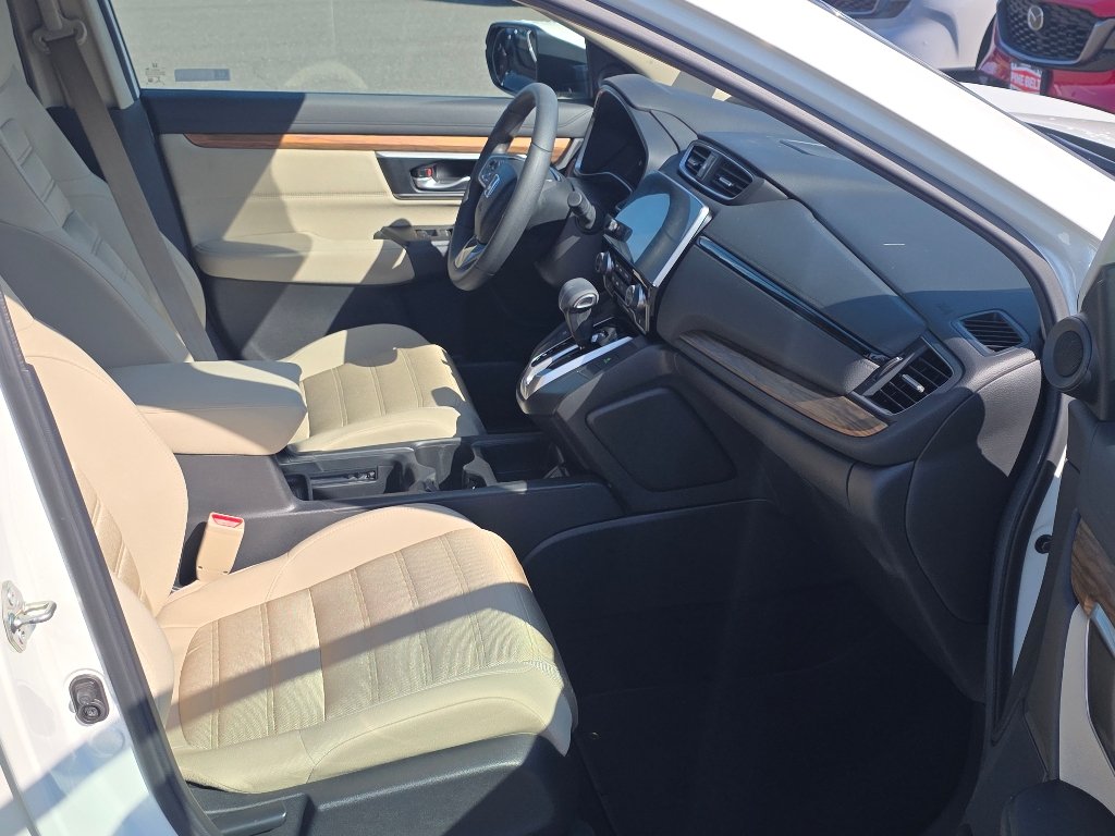 Used 2018 White Honda EX image 22