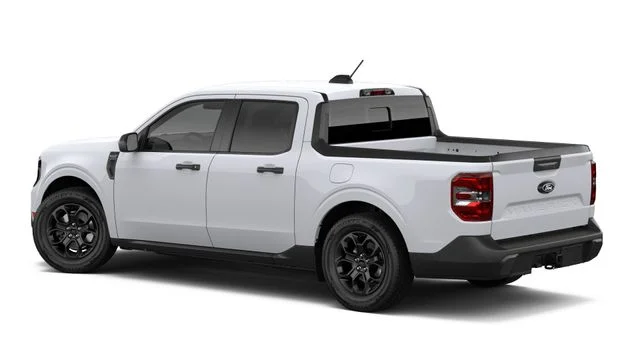 New 2026 Oxford White Ford XLT image 2