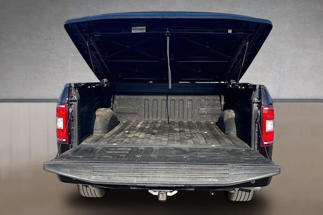 Used 2018 Red Ford XLT image 24