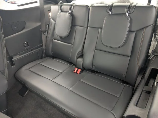 New 2026 Agate Black Metallic Ford Tremor® image 15