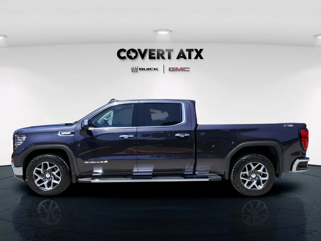 Used 2023 Silver GMC SLT image 5