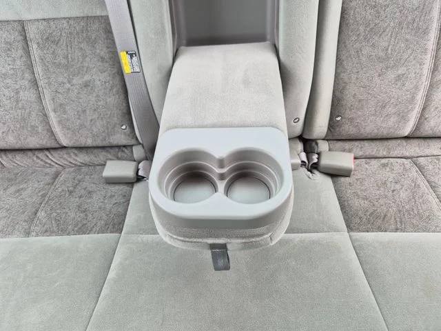 Used 2005 Silver Chevrolet Base image 28
