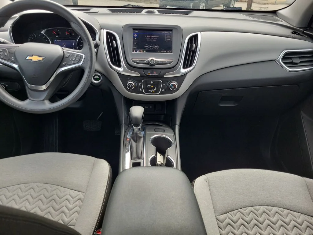 Used 2022 White Chevrolet LT image 13