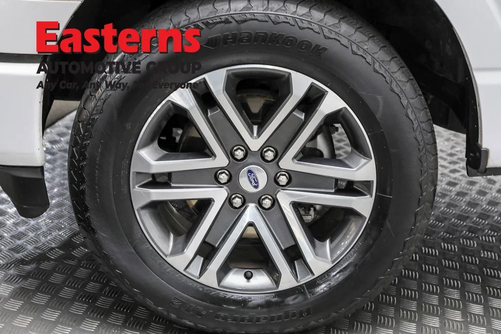 Used 2021 White Ford XL image 32