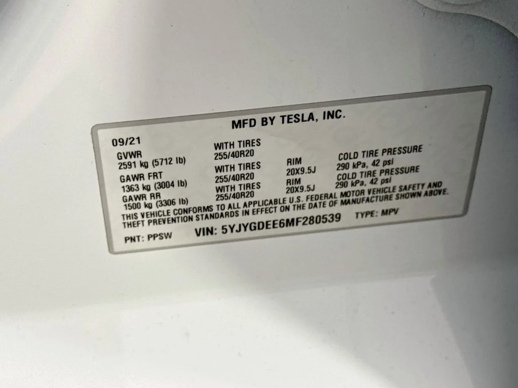 Used 2021 White Tesla Long Range image 32