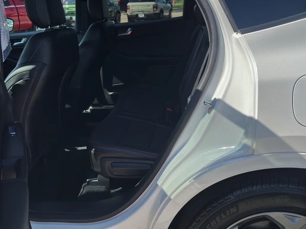 Used 2024 Star White Ford ST-Line image 12