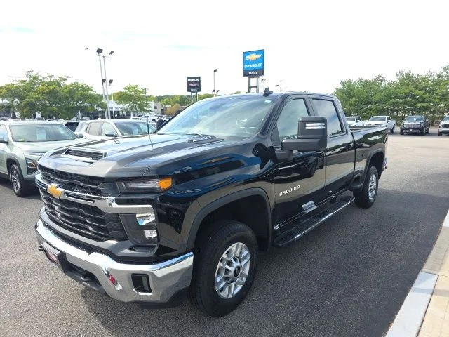 Used 2025 Black Chevrolet LT image 6
