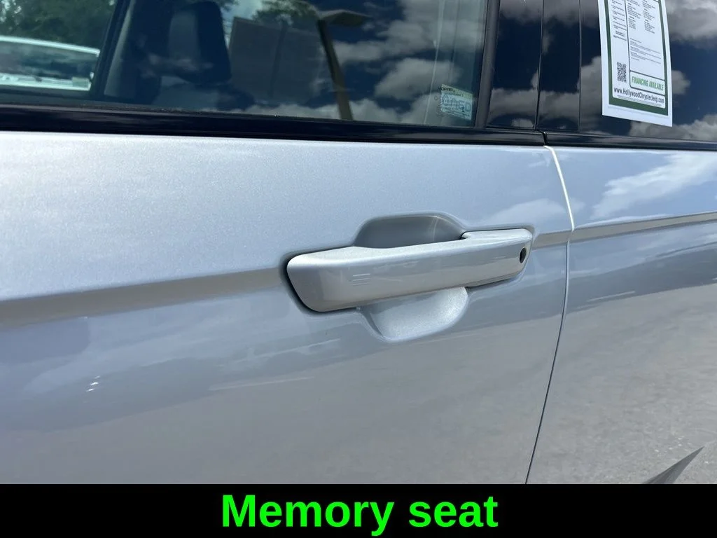 Used 2024 Silver Jeep Limited image 22