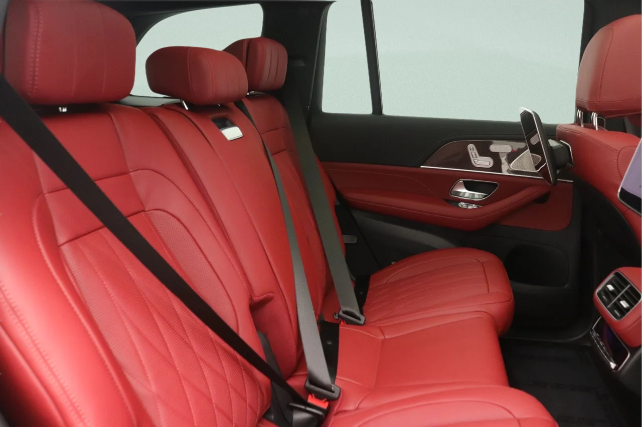 New 2026  Mercedes-Benz 63 AMG® 4MATIC® image 8