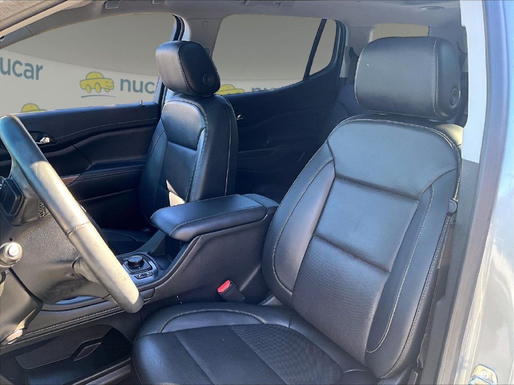 Used 2023 Silver GMC SLT image 10