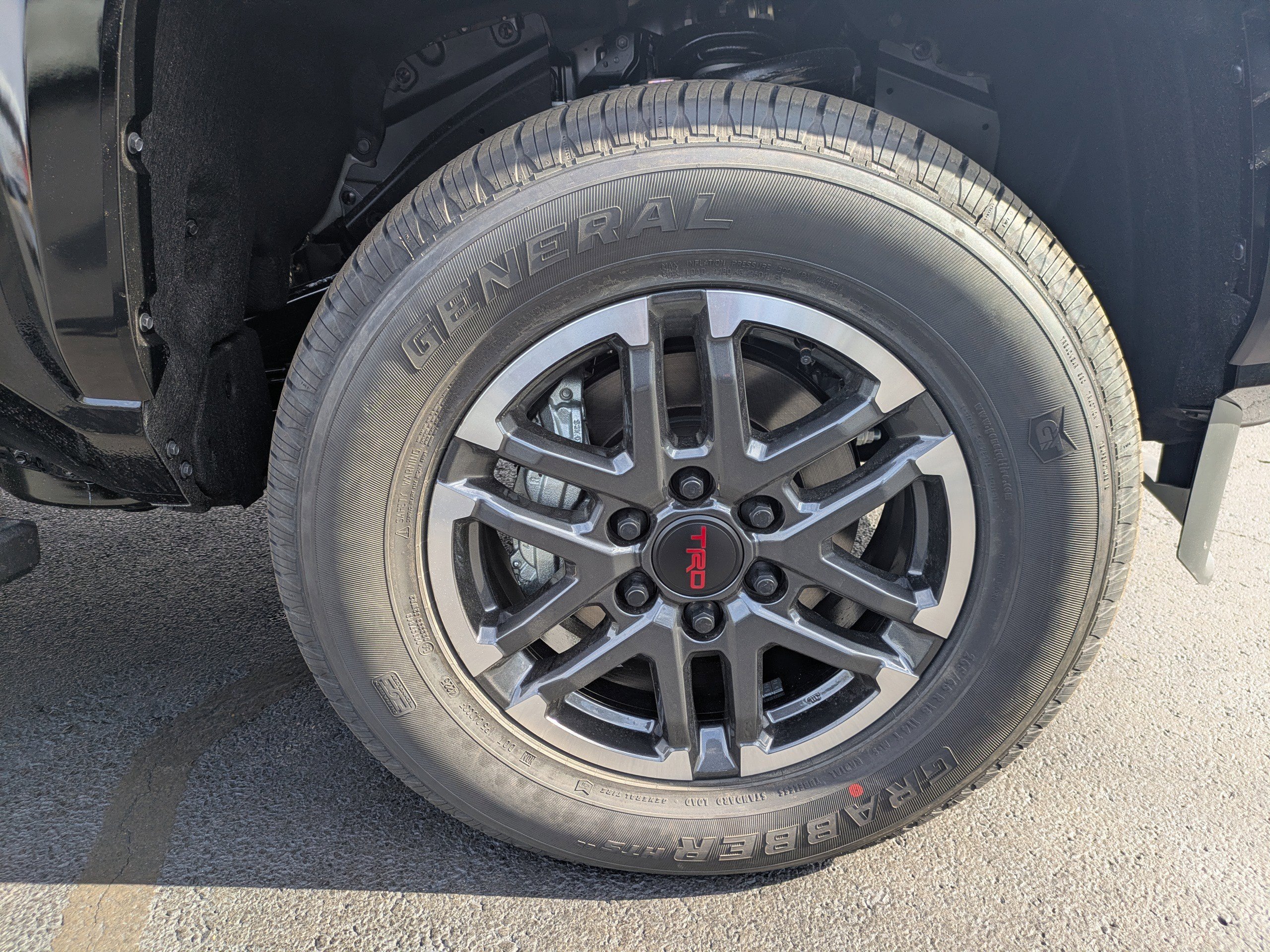 2026 Toyota Tacoma TRD Sport - Photo 12