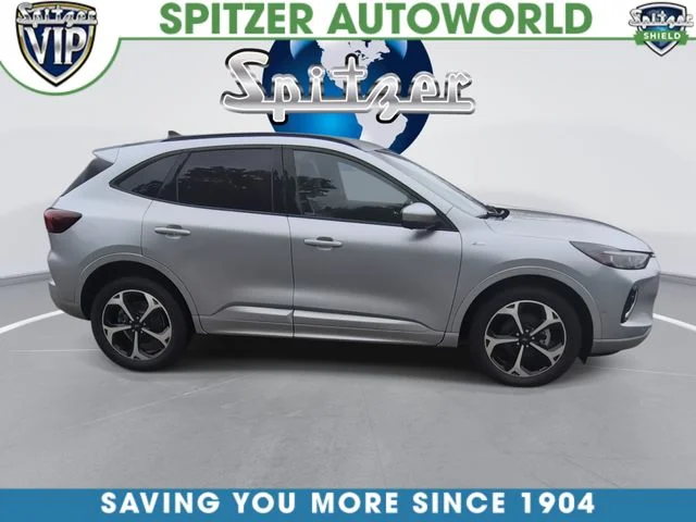 Used 2023 Silver Ford ST-Line Elite image 10
