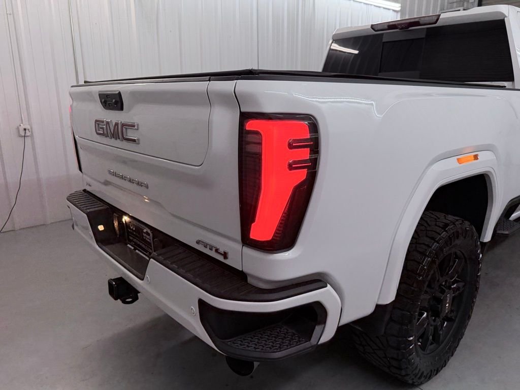 Used 2024 White GMC AT4 image 47