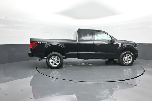 New 2026 Agate Black Metallic Ford XLT image 8