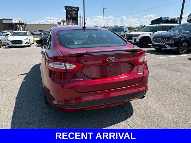Used 2015 Red Ford SE image 17