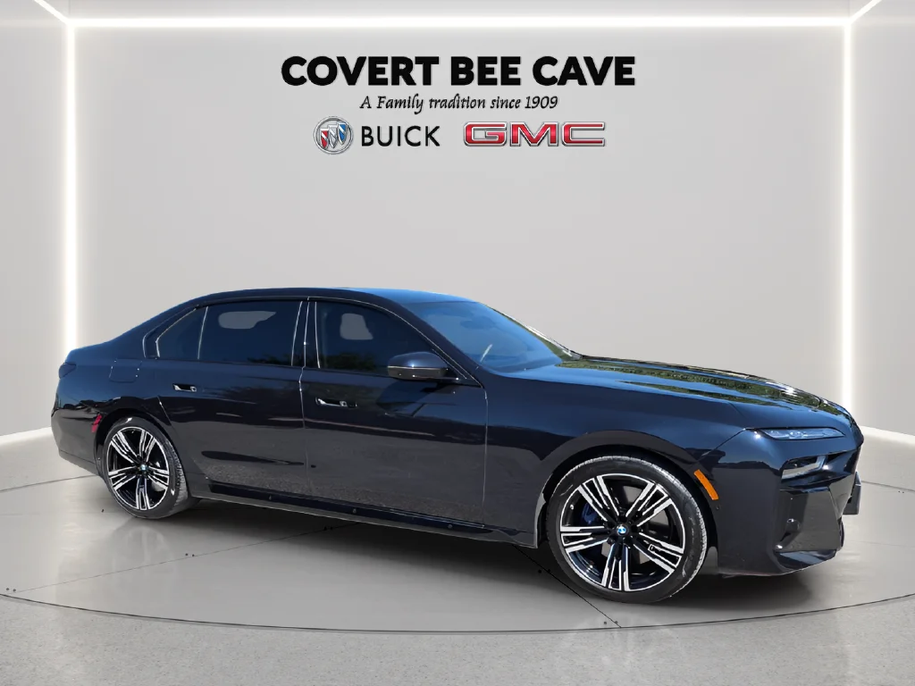 Used 2023 Black BMW 740i image 12
