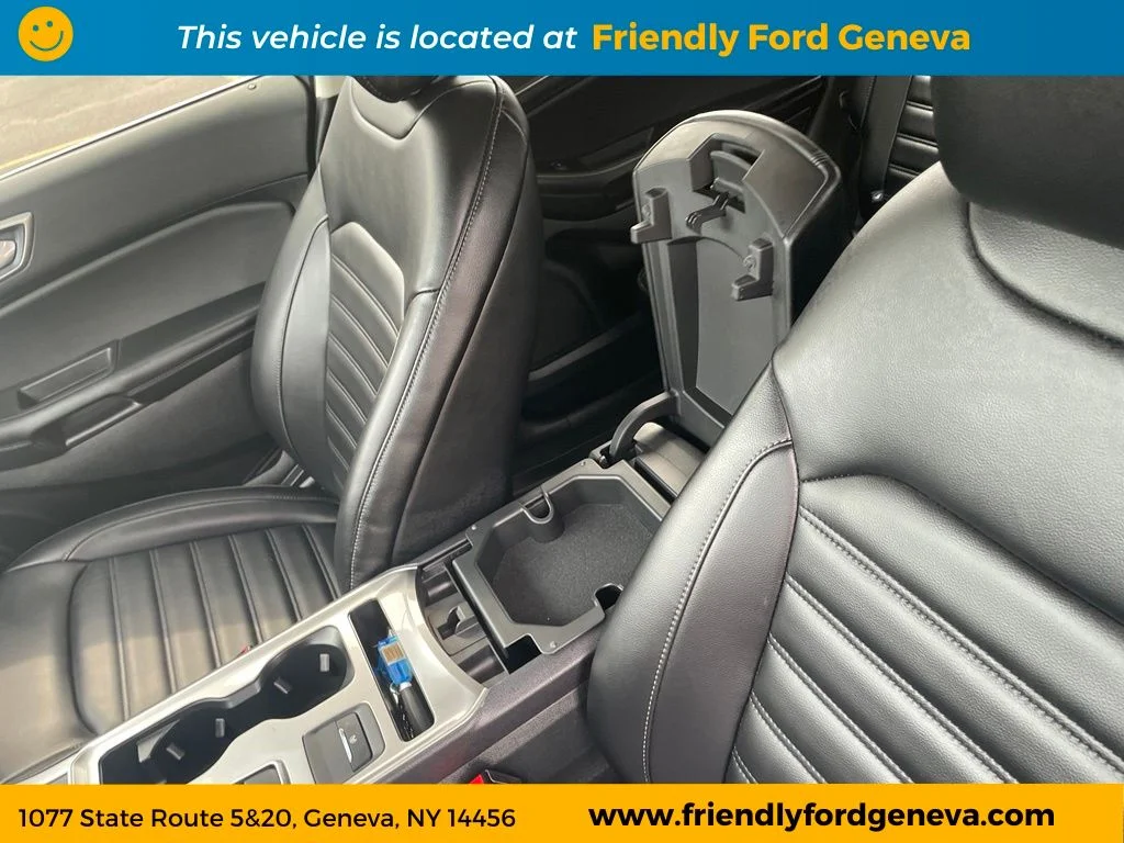 Used 2023 Red Ford SEL image 31