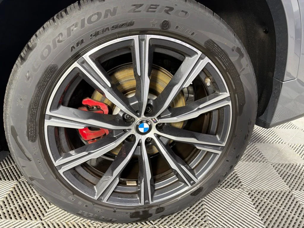 Certified Used 2025 Gray BMW xDrive40i image 10