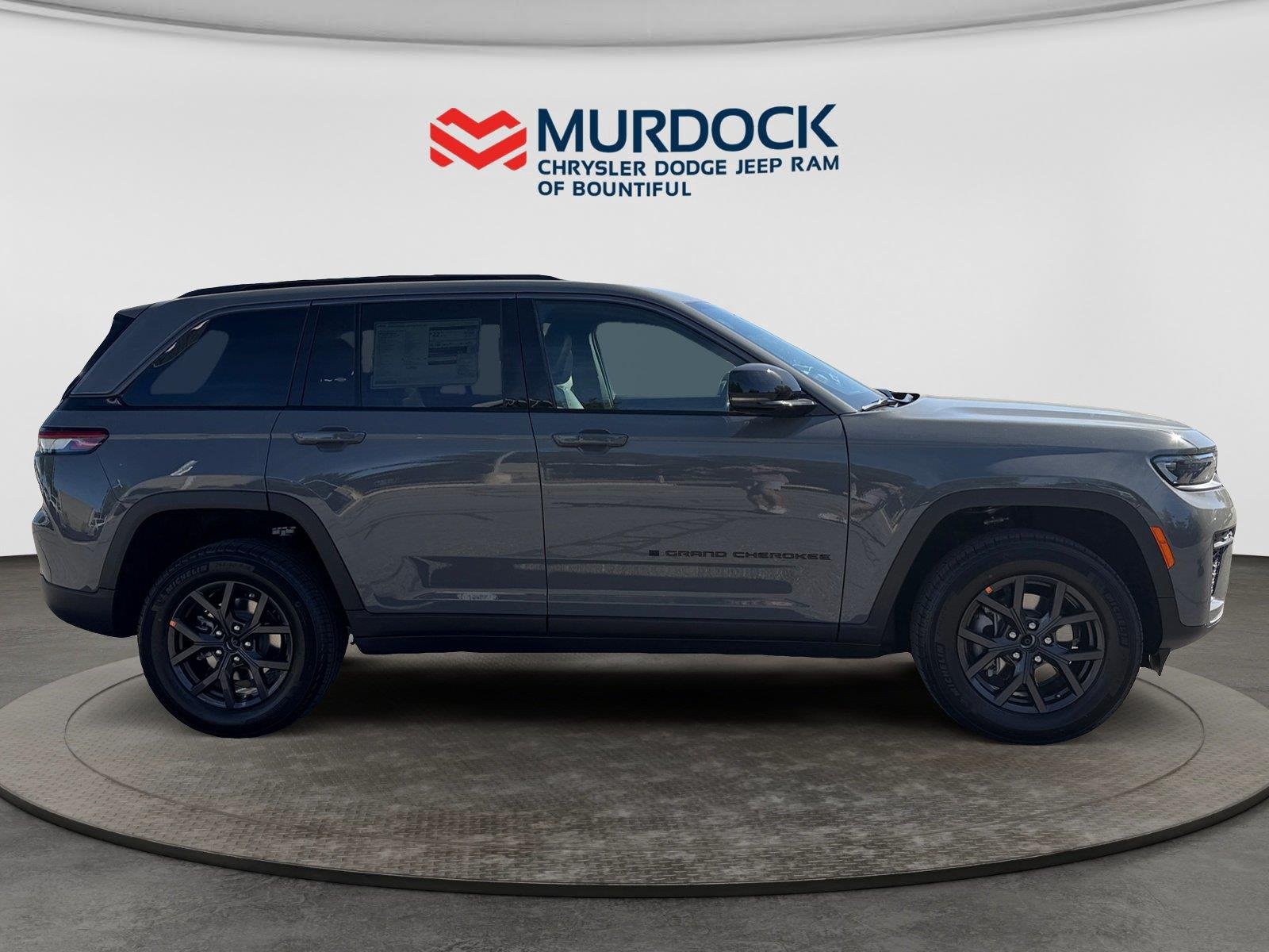 New 2027 Sting-Gray Clear-Coat Paint Jeep Laredo Altitude image 11