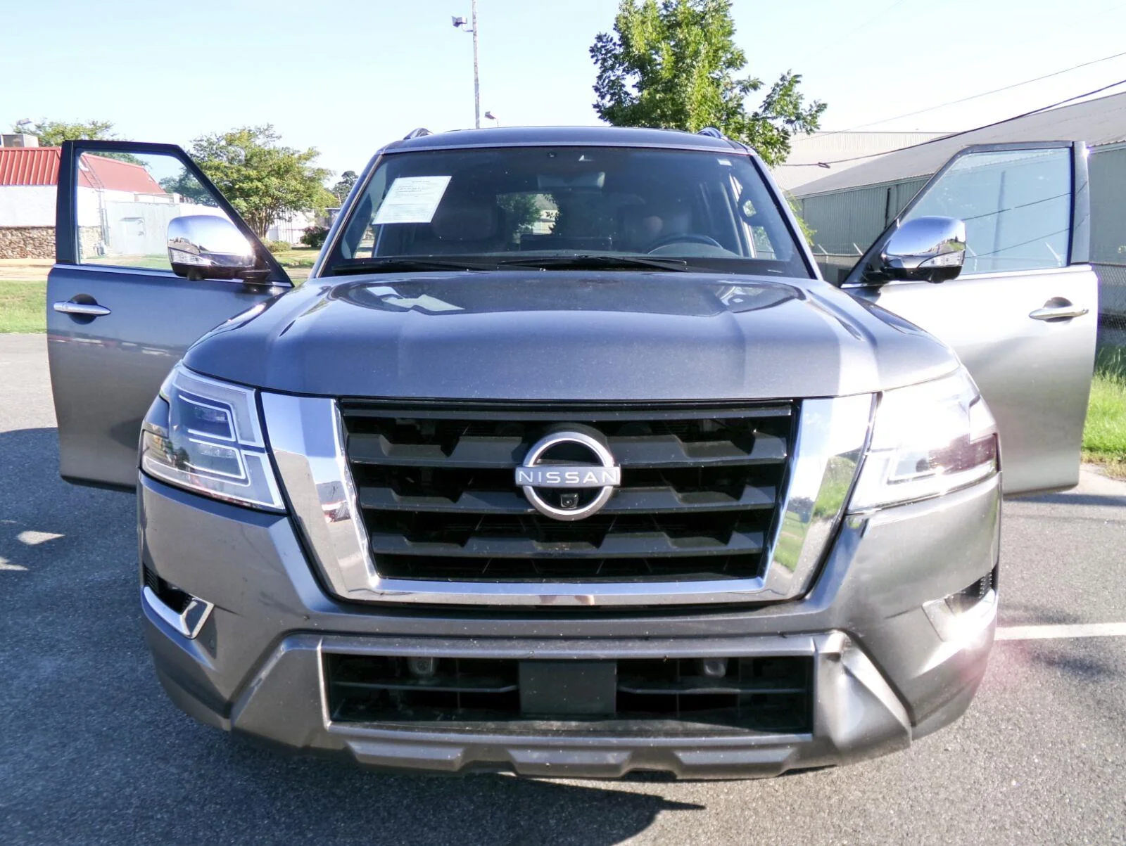 Used 2022 Gun Metallic Nissan Platinum image 7