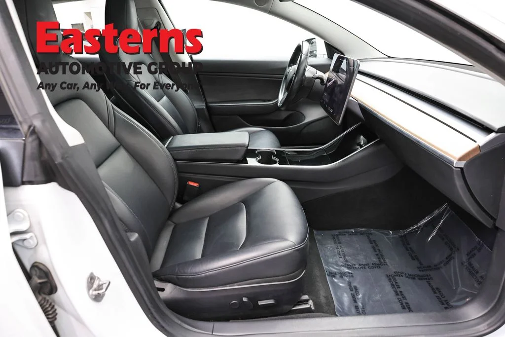 Used 2018 White Tesla Long Range image 18