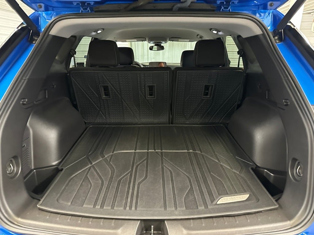 Used 2024 Riptide Blue Metallic Chevrolet LT image 26