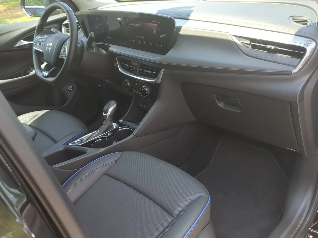 Used 2026 Ebony Twilight Metallic Buick Sport Touring image 28