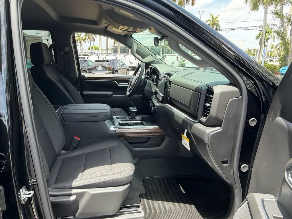 New 2026 Black Chevrolet LT image 7