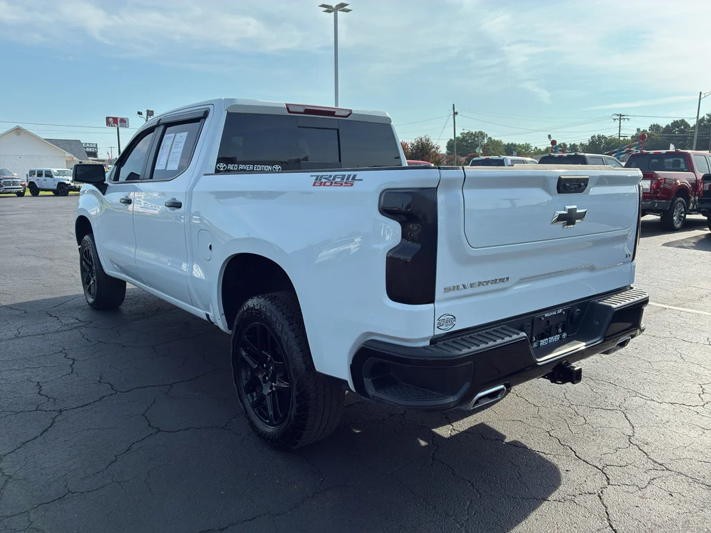 Used 2025 Summit White Chevrolet LT Trail Boss image 7