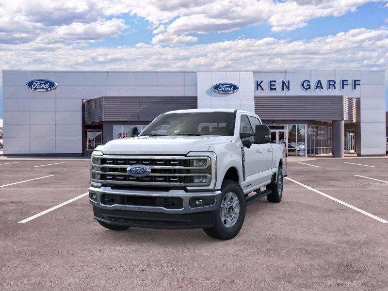 New 2026 Oxford White Ford XLT image 2