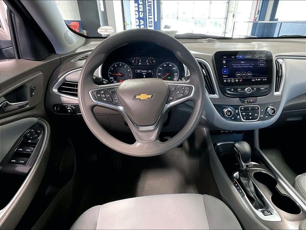 Used 2024 Gray Chevrolet LT image 17