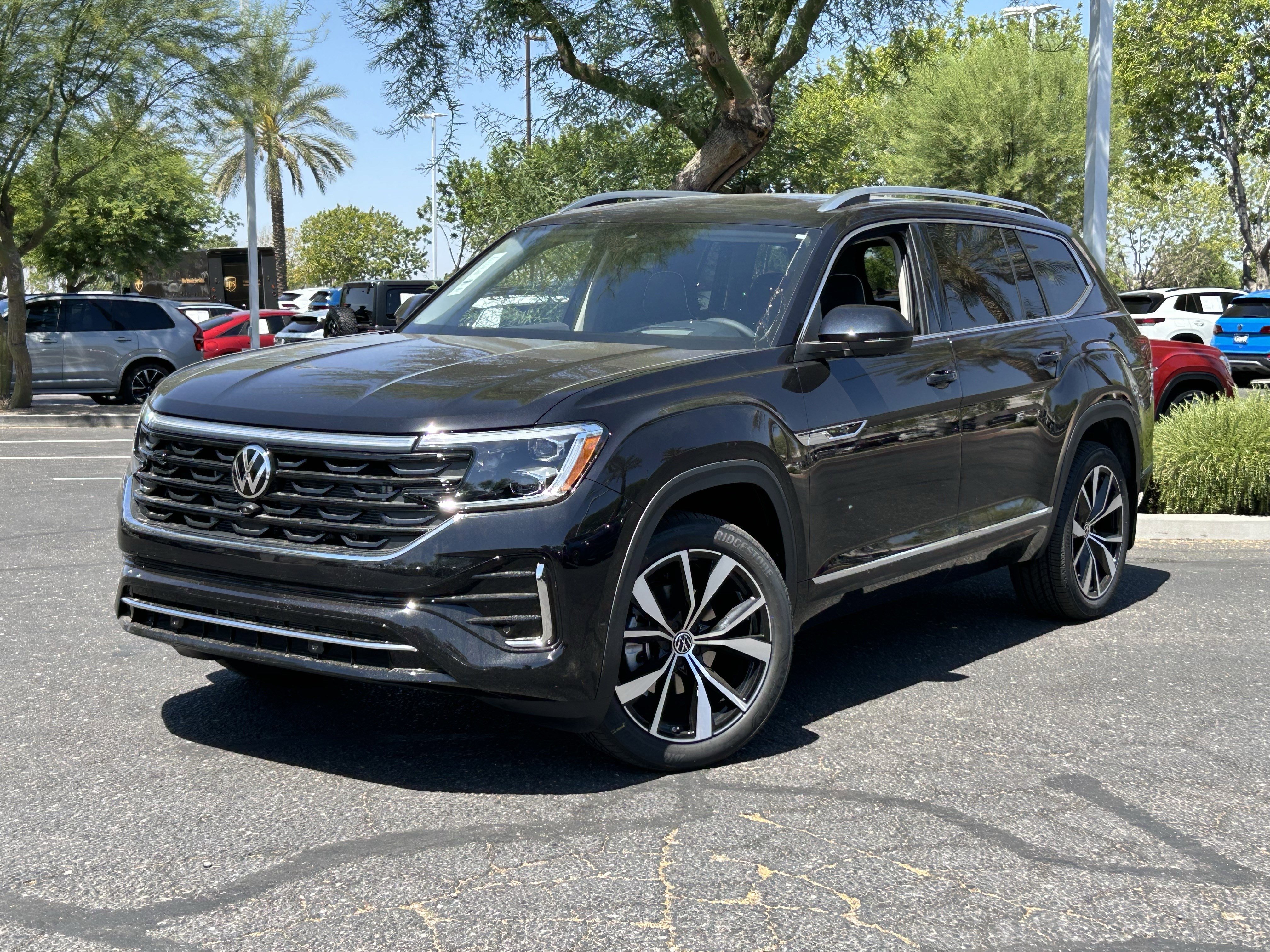 New 2026 Deep Black Pearl Volkswagen 2.0T SEL Premium R-Line image 22