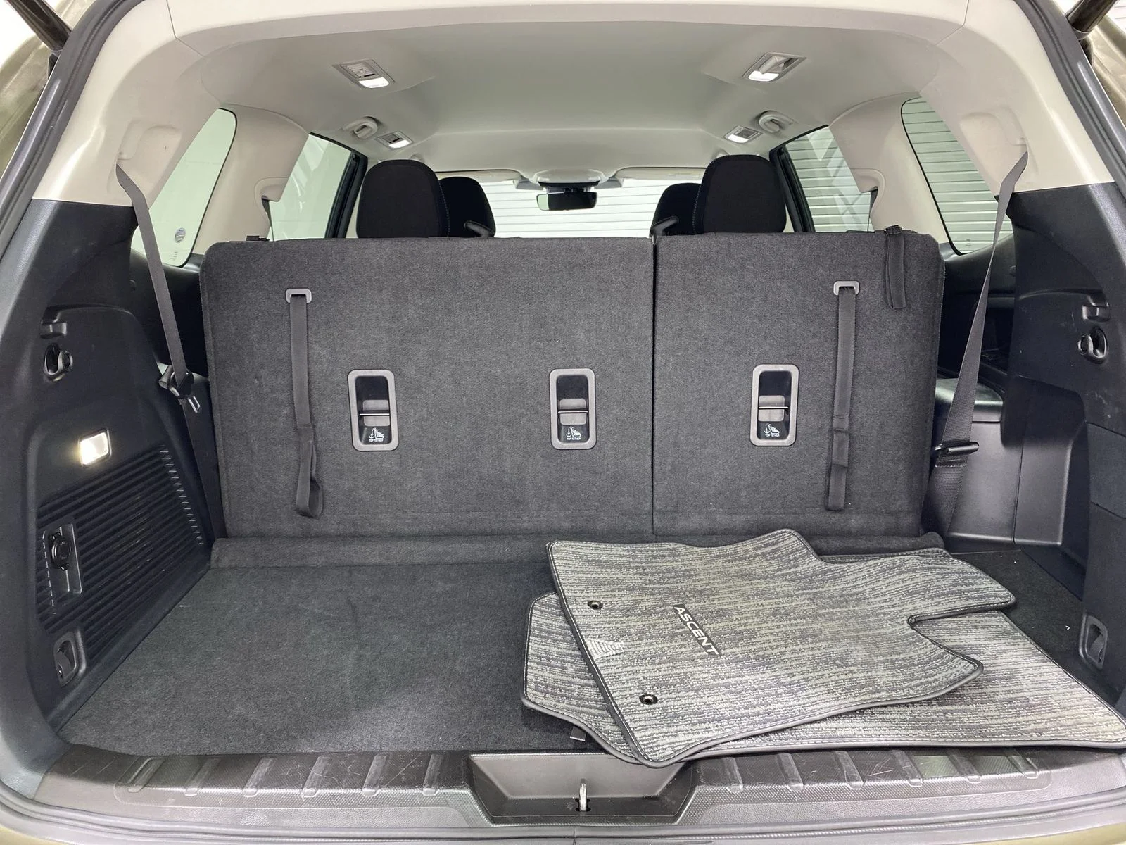 2025 Subaru Ascent Premium - Photo 23