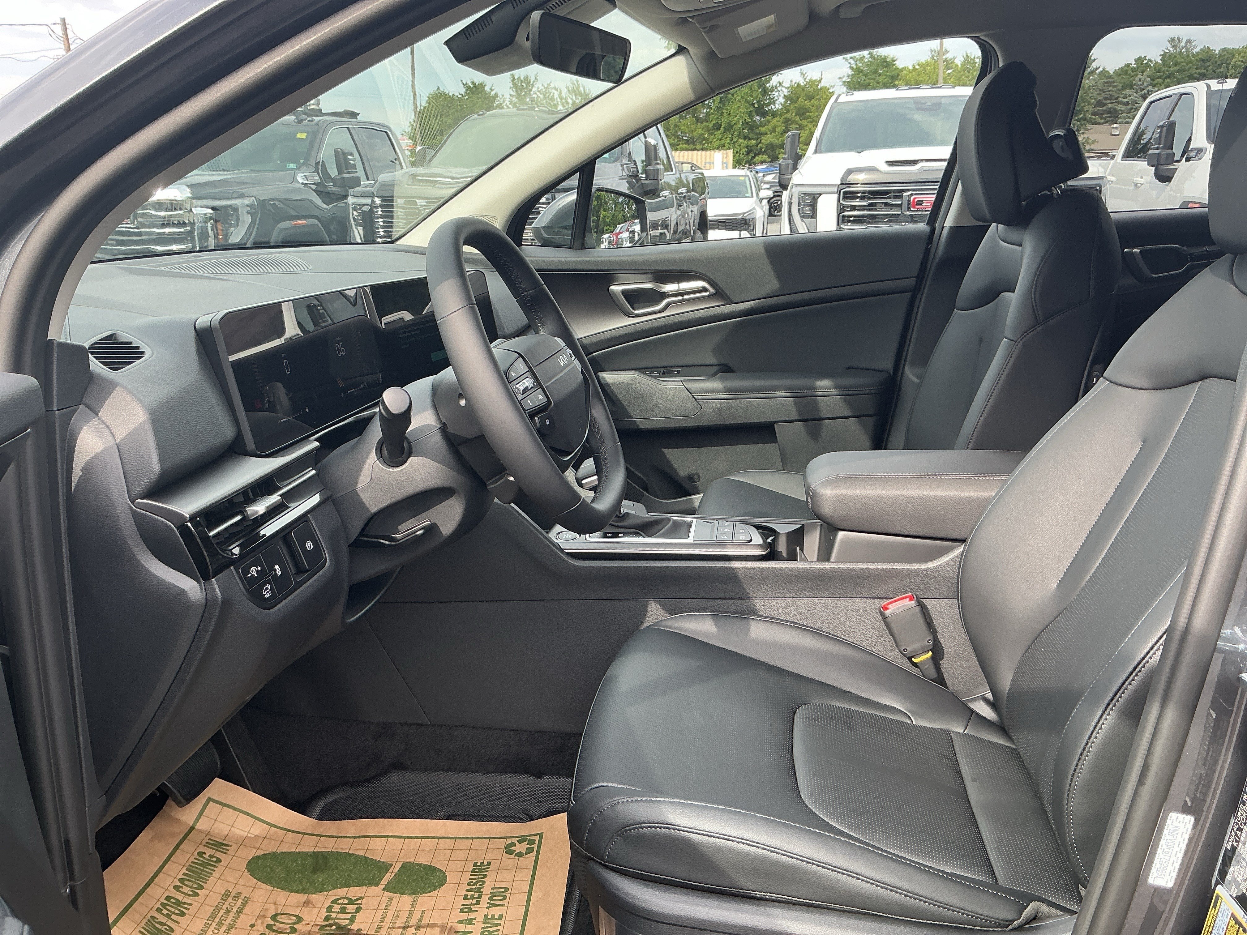 New 2026 Gravity Gray Kia EX image 40
